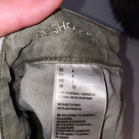 Olive green American eagle high waisted shorts - Picture 3 of 3